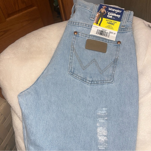 Wrangler Denim - Wrangler women’s Light Blue Jeans